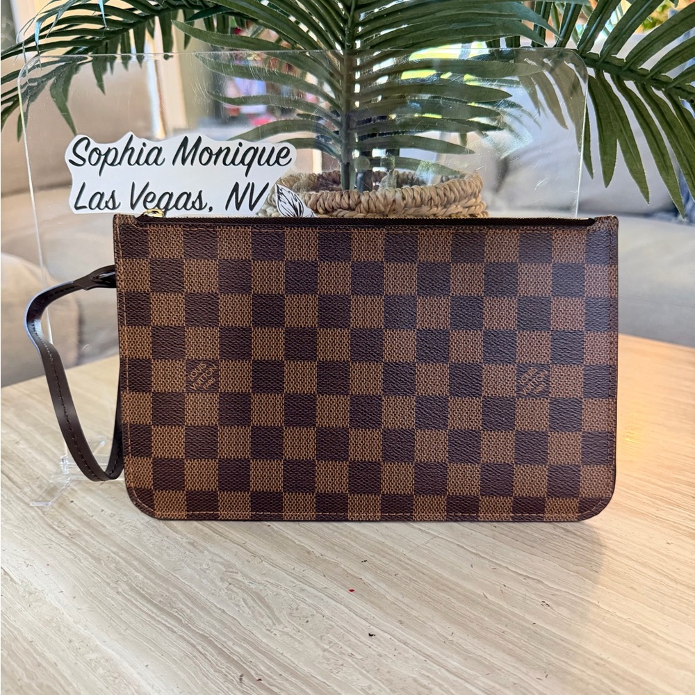 Louis Vuitton Damier Ebene Pochette
